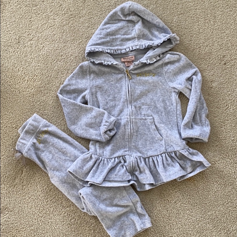 Juicy Sweatsuit!